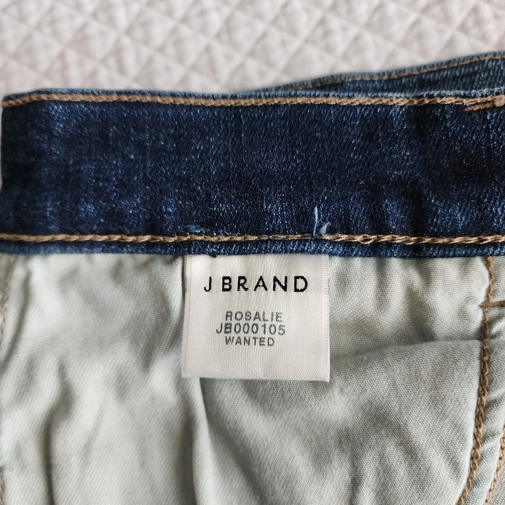 J Brand straight buttoned skirt. 5 pockets. Raw hem. Amost new. - Picture 6 of 7